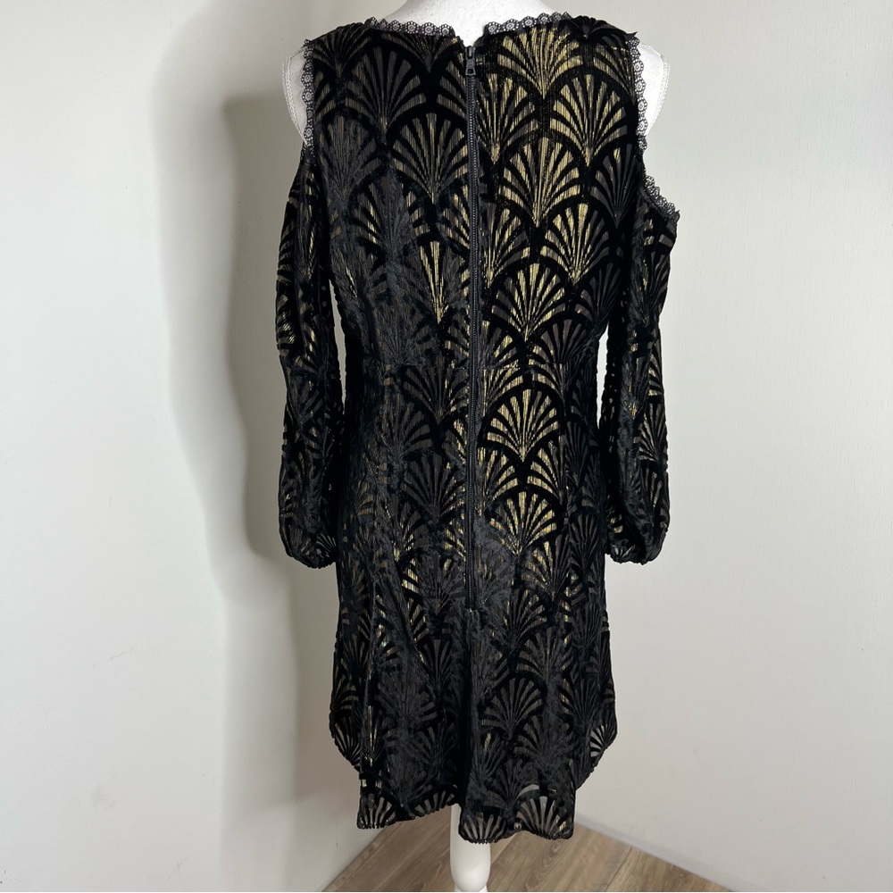 Alice + Olivia Arla Cold Shoulder Dress in Black & Gold Size 10 NWT - Picture 10 of 15